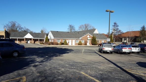 Medical Office Suite: 4727 Willow Springs Rd, La Grange, IL 60525